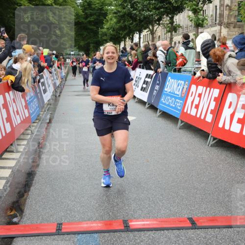 14.06.2026 - REWE Women's Run Strokosch-Dieckow http://msf.ph/oto/9772592 14.06.2026 09:54:49 Ziel 10066, 10099, 10290, 10986, 11179, 11407, 11499 meine-sportfotos.de