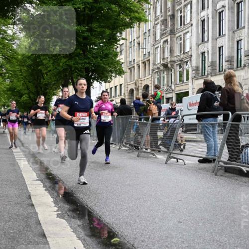 14.06.2026 - REWE Women's Run J. Mangold http://msf.ph/oto/9772597 14.06.2026 10:01:30 Ziel 10165, 10320, 10431, 10453, 10495, 10521, 10817, 10831, 11038, 11039, 11041, 11075, 11078, 11225, 11285 meine-sportfotos.de