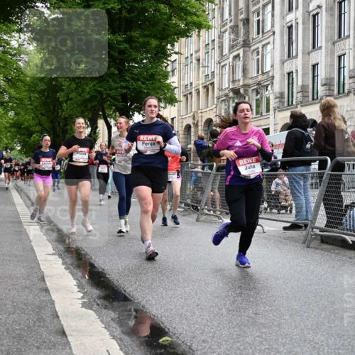 14.06.2026 - REWE Women's Run J. Mangold http://msf.ph/oto/9772611 14.06.2026 10:01:31 Ziel 10165, 10320, 10431, 10495, 10521, 10817, 10831, 11038, 11039, 11041, 11075, 11078, 11225, 11285 meine-sportfotos.de