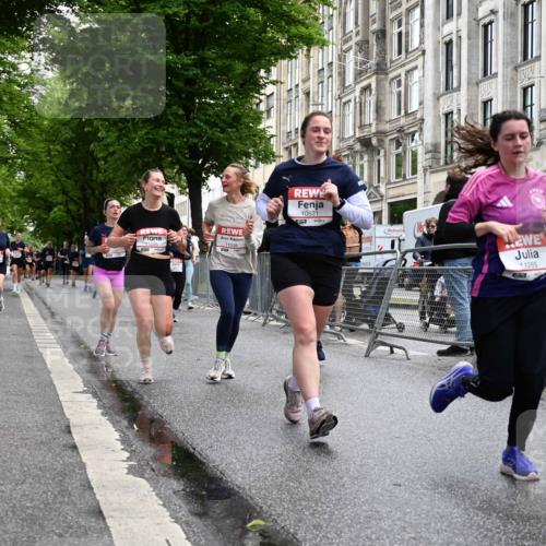14.06.2026 - REWE Women's Run J. Mangold http://msf.ph/oto/9772620 14.06.2026 10:01:32 Ziel 10320, 10431, 10495, 10521, 10817, 10831, 11038, 11039, 11041, 11075, 11078, 11139, 11225, 11285 meine-sportfotos.de
