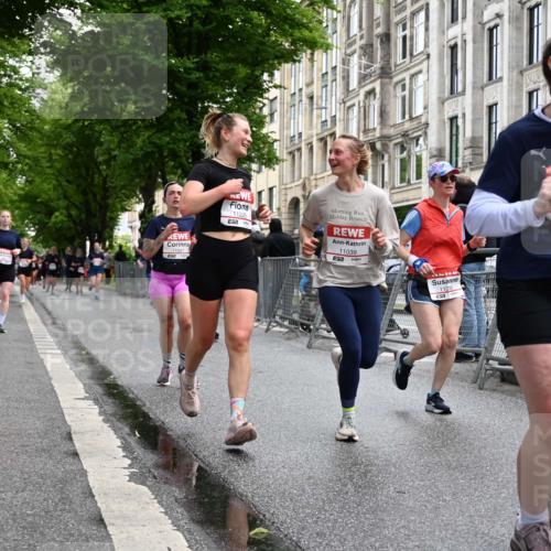 14.06.2026 - REWE Women's Run J. Mangold http://msf.ph/oto/9772630 14.06.2026 10:01:33 Ziel 10320, 10431, 10495, 10521, 10817, 11038, 11039, 11041, 11078, 11139, 11225, 11285 meine-sportfotos.de