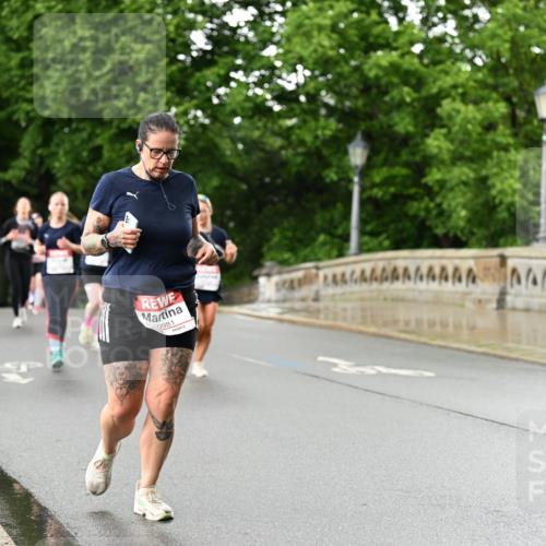 14.06.2026 - REWE Women's Run Dr. Thomas Lammeyer http://msf.ph/oto/9772633 14.06.2026 09:51:06 Laufen 0981 meine-sportfotos.de