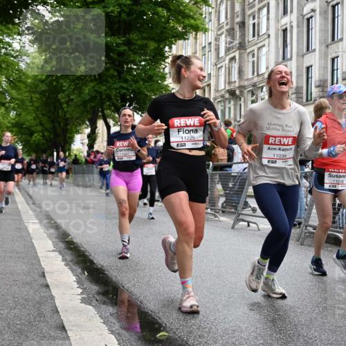 14.06.2026 - REWE Women's Run J. Mangold http://msf.ph/oto/9772636 14.06.2026 10:01:33 Ziel 10320, 10431, 10495, 10521, 10817, 11038, 11039, 11041, 11078, 11139, 11225, 11285 meine-sportfotos.de