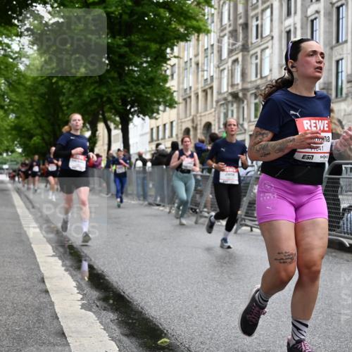14.06.2026 - REWE Women's Run J. Mangold http://msf.ph/oto/9772652 14.06.2026 10:01:35 Ziel 10431, 10521, 10817, 11038, 11039, 11041, 11139, 11180, 11225, 11285, 11506 meine-sportfotos.de
