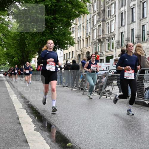 14.06.2026 - REWE Women's Run J. Mangold http://msf.ph/oto/9772659 14.06.2026 10:01:36 Ziel 10431, 10521, 10817, 11038, 11039, 11041, 11139, 11180, 11225, 11285, 11506 meine-sportfotos.de