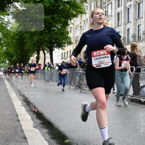 14.06.2026 - REWE Women's Run J. Mangold http://msf.ph/oto/9772669 14.06.2026 10:01:37 Ziel 10431, 10521, 10817, 11038, 11039, 11041, 11139, 11162, 11180, 11225, 11506 meine-sportfotos.de