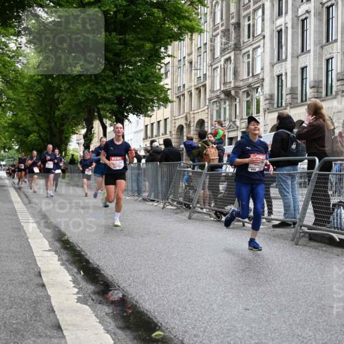 14.06.2026 - REWE Women's Run J. Mangold http://msf.ph/oto/9772678 14.06.2026 10:01:39 Ziel 10431, 10817, 10860, 11041, 11139, 11162, 11180, 11506 meine-sportfotos.de