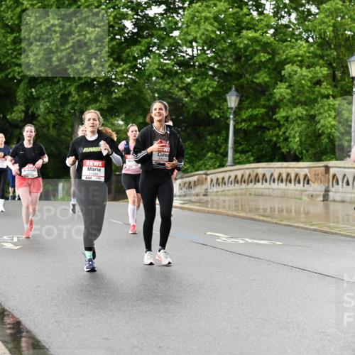 14.06.2026 - REWE Women's Run Dr. Thomas Lammeyer http://msf.ph/oto/9772699 14.06.2026 09:51:11 Laufen 11498, 10917, 10111, 57 meine-sportfotos.de