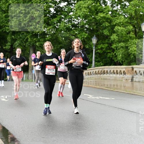 14.06.2026 - REWE Women's Run Dr. Thomas Lammeyer http://msf.ph/oto/9772706 14.06.2026 09:51:11 Laufen 11498, 57 meine-sportfotos.de