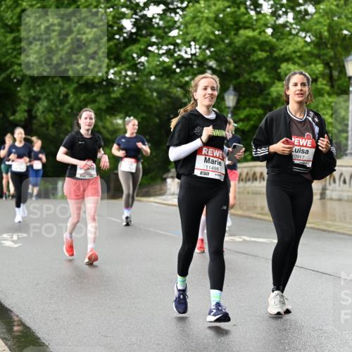 14.06.2026 - REWE Women's Run Dr. Thomas Lammeyer http://msf.ph/oto/9772718 14.06.2026 09:51:13 Laufen 11498, 7, 10917, 7424 meine-sportfotos.de