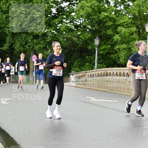 14.06.2026 - REWE Women's Run Dr. Thomas Lammeyer http://msf.ph/oto/9772751 14.06.2026 09:51:16 Laufen 10739, 11022 meine-sportfotos.de