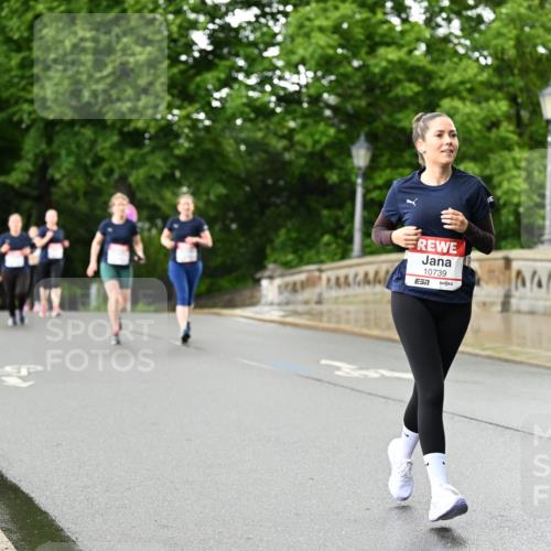 14.06.2026 - REWE Women's Run Dr. Thomas Lammeyer http://msf.ph/oto/9772761 14.06.2026 09:51:17 Laufen 10739, 7, 7432 meine-sportfotos.de