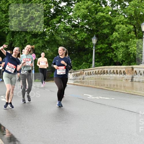 14.06.2026 - REWE Women's Run Dr. Thomas Lammeyer http://msf.ph/oto/9772811 14.06.2026 09:51:23 Laufen 1057, 51, 11147 meine-sportfotos.de
