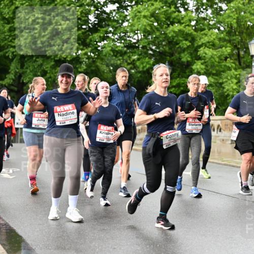14.06.2026 - REWE Women's Run Dr. Thomas Lammeyer http://msf.ph/oto/9772890 14.06.2026 09:51:32 Laufen 10703, 11271, 11017, 7, 10406, 10140, 10425, 1025 meine-sportfotos.de