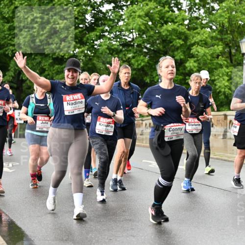 14.06.2026 - REWE Women's Run Dr. Thomas Lammeyer http://msf.ph/oto/9772891 14.06.2026 09:51:32 Laufen 10703, 3, 11271, 11017, 57, 10406, 10140, 37, 10425, 10259 meine-sportfotos.de