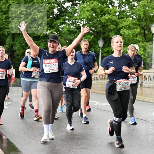 14.06.2026 - REWE Women's Run Dr. Thomas Lammeyer http://msf.ph/oto/9772893 14.06.2026 09:51:32 Laufen 10703, 11271, 11017, 657, 1040, 7, 10425, 10140, 10259 meine-sportfotos.de