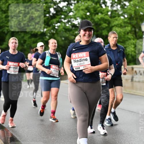 14.06.2026 - REWE Women's Run Dr. Thomas Lammeyer http://msf.ph/oto/9772899 14.06.2026 09:51:33 Laufen 10700, 11017, 7 meine-sportfotos.de