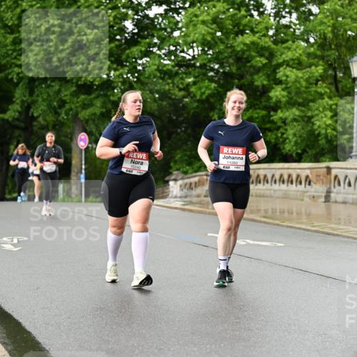 14.06.2026 - REWE Women's Run Dr. Thomas Lammeyer http://msf.ph/oto/9772945 14.06.2026 09:51:38 Laufen 10240, 11260, 57, 10185, 7 meine-sportfotos.de