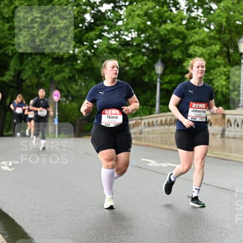 14.06.2026 - REWE Women's Run Dr. Thomas Lammeyer http://msf.ph/oto/9772952 14.06.2026 09:51:39 Laufen 10240, 7, 11260, 7, 7234 meine-sportfotos.de