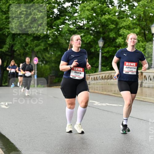 14.06.2026 - REWE Women's Run Dr. Thomas Lammeyer http://msf.ph/oto/9772953 14.06.2026 09:51:39 Laufen 10240, 57, 11260, 7, 4434 meine-sportfotos.de