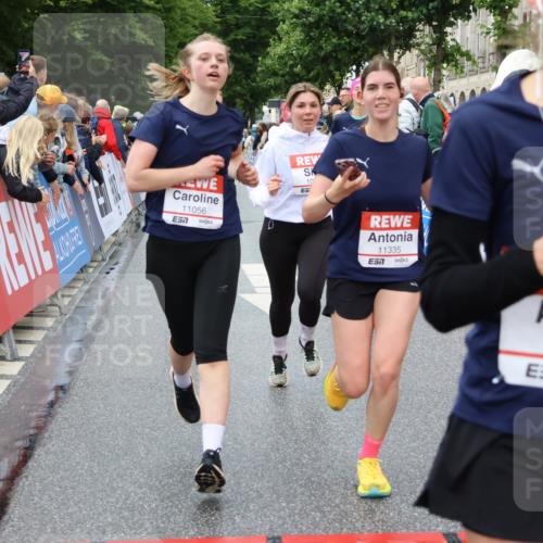 14.06.2026 - REWE Women's Run Strokosch-Dieckow http://msf.ph/oto/9773056 14.06.2026 09:55:10 Ziel 10154, 10343, 10352, 10526, 11056, 11238, 11270, 11335 meine-sportfotos.de