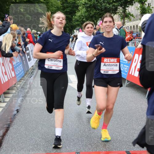 14.06.2026 - REWE Women's Run Strokosch-Dieckow http://msf.ph/oto/9773069 14.06.2026 09:55:10 Ziel 10154, 10343, 10352, 10526, 11056, 11238, 11270, 11335 meine-sportfotos.de