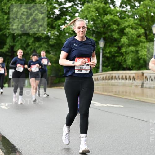 14.06.2026 - REWE Women's Run Dr. Thomas Lammeyer http://msf.ph/oto/9773211 14.06.2026 09:52:08 Laufen 10258, 10625, 57 meine-sportfotos.de