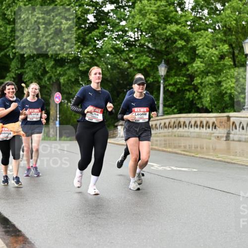 14.06.2026 - REWE Women's Run Dr. Thomas Lammeyer http://msf.ph/oto/9773231 14.06.2026 09:52:10 Laufen 10004, 10005, 107 meine-sportfotos.de