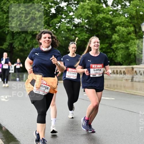 14.06.2026 - REWE Women's Run Dr. Thomas Lammeyer http://msf.ph/oto/9773256 14.06.2026 09:52:13 Laufen 10036, 7, 11239, 10621, 4444 meine-sportfotos.de