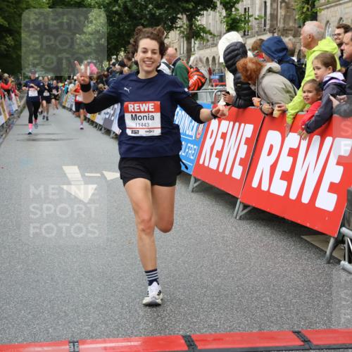 14.06.2026 - REWE Women's Run Strokosch-Dieckow http://msf.ph/oto/9773281 14.06.2026 09:55:23 Ziel 10997, 11443 meine-sportfotos.de