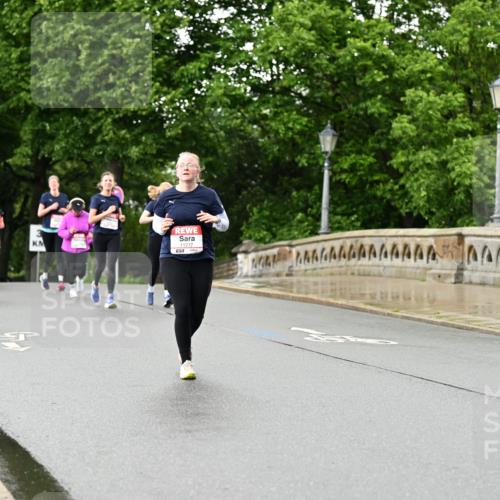 14.06.2026 - REWE Women's Run Dr. Thomas Lammeyer http://msf.ph/oto/9773289 14.06.2026 09:52:18 Laufen 11217 meine-sportfotos.de