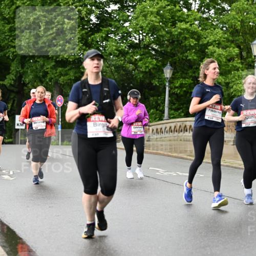 14.06.2026 - REWE Women's Run Dr. Thomas Lammeyer http://msf.ph/oto/9773332 14.06.2026 09:52:22 Laufen 1012, 11458, 10591, 10460 meine-sportfotos.de