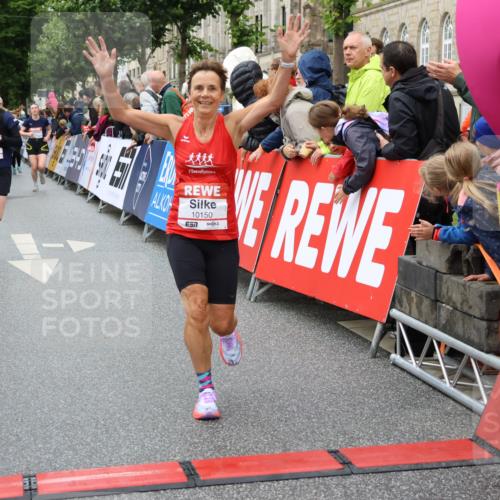 14.06.2026 - REWE Women's Run Strokosch-Dieckow http://msf.ph/oto/9773383 14.06.2026 09:55:30 Ziel 10150, 10598, 11300, 11443 meine-sportfotos.de