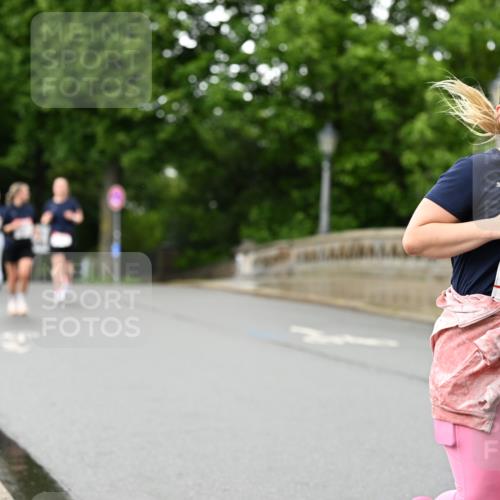 14.06.2026 - REWE Women's Run Dr. Thomas Lammeyer http://msf.ph/oto/9773452 14.06.2026 09:52:36 Laufen 11495 meine-sportfotos.de