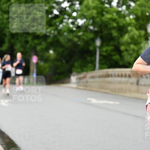 14.06.2026 - REWE Women's Run Dr. Thomas Lammeyer http://msf.ph/oto/9773455 14.06.2026 09:52:36 Laufen 11495 meine-sportfotos.de