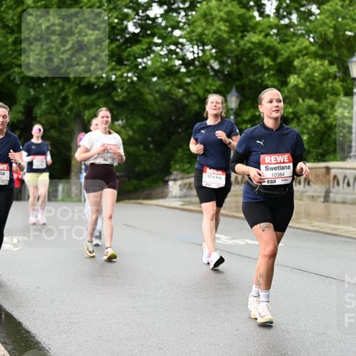 14.06.2026 - REWE Women's Run Dr. Thomas Lammeyer http://msf.ph/oto/9773481 14.06.2026 09:52:41 Laufen 10384, 7 meine-sportfotos.de