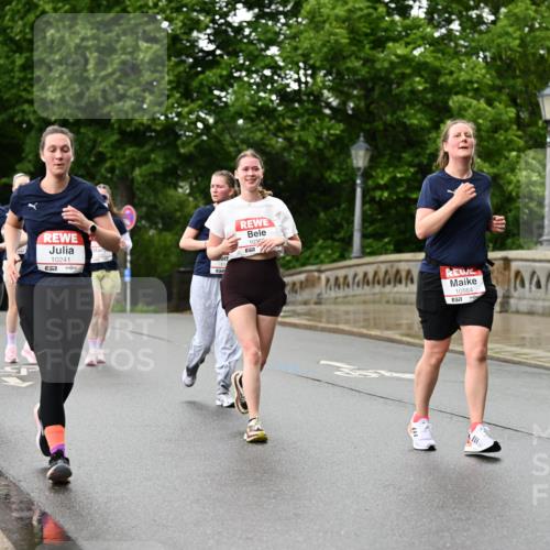 14.06.2026 - REWE Women's Run Dr. Thomas Lammeyer http://msf.ph/oto/9773490 14.06.2026 09:52:42 Laufen 11420, 10241, 5, 1036, 57, 10564, 657 meine-sportfotos.de