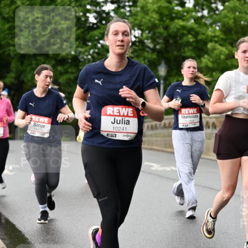 14.06.2026 - REWE Women's Run Dr. Thomas Lammeyer http://msf.ph/oto/9773503 14.06.2026 09:52:44 Laufen 11420, 7, 10241, 11258, 22, 52 meine-sportfotos.de