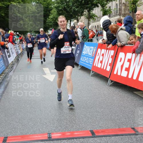 14.06.2026 - REWE Women's Run Strokosch-Dieckow http://msf.ph/oto/9773504 14.06.2026 09:55:32 Ziel 10150, 10231, 10598, 10810, 11089, 11300 meine-sportfotos.de