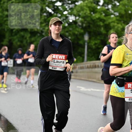 14.06.2026 - REWE Women's Run Dr. Thomas Lammeyer http://msf.ph/oto/9773612 14.06.2026 09:52:57 Laufen 10710, 7, 11358 meine-sportfotos.de