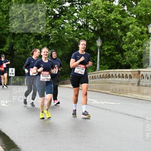 14.06.2026 - REWE Women's Run Dr. Thomas Lammeyer http://msf.ph/oto/9773633 14.06.2026 09:53:00 Laufen 3, 11494, 10804 meine-sportfotos.de