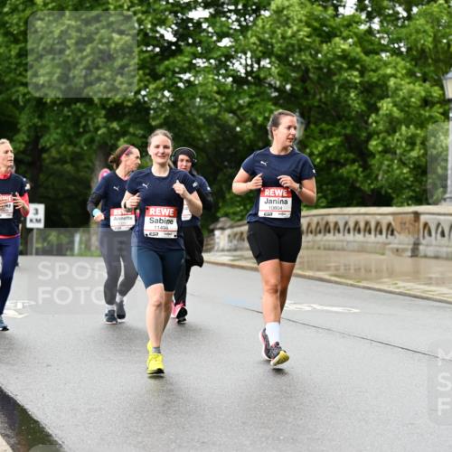 14.06.2026 - REWE Women's Run Dr. Thomas Lammeyer http://msf.ph/oto/9773638 14.06.2026 09:53:00 Laufen 10408, 11494, 10804 meine-sportfotos.de