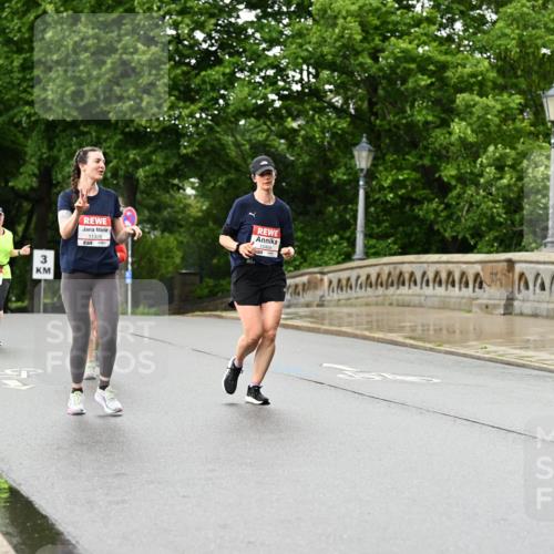 14.06.2026 - REWE Women's Run Dr. Thomas Lammeyer http://msf.ph/oto/9773676 14.06.2026 09:53:06 Laufen 9, 3, 11328, 10468 meine-sportfotos.de