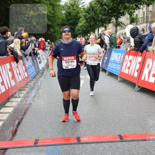 14.06.2026 - REWE Women's Run Strokosch-Dieckow http://msf.ph/oto/9773696 14.06.2026 09:55:40 Ziel 10129, 10231, 10358, 10364, 10372, 10496, 10662, 10699, 10810, 11089, 11300, 11454 meine-sportfotos.de