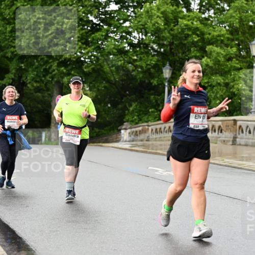 14.06.2026 - REWE Women's Run Dr. Thomas Lammeyer http://msf.ph/oto/9773707 14.06.2026 09:53:10 Laufen 10247, 105 meine-sportfotos.de