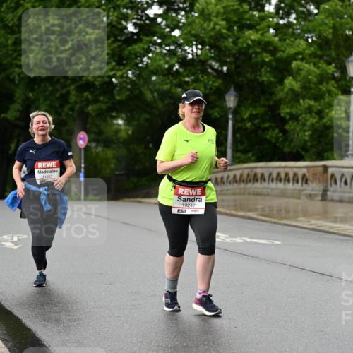 14.06.2026 - REWE Women's Run Dr. Thomas Lammeyer http://msf.ph/oto/9773716 14.06.2026 09:53:11 Laufen 11257, 10247 meine-sportfotos.de