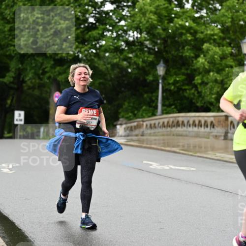 14.06.2026 - REWE Women's Run Dr. Thomas Lammeyer http://msf.ph/oto/9773722 14.06.2026 09:53:12 Laufen 1257, 10247 meine-sportfotos.de