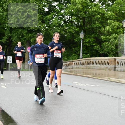 14.06.2026 - REWE Women's Run Dr. Thomas Lammeyer http://msf.ph/oto/9773751 14.06.2026 09:53:20 Laufen 3, 57, 0130, 10818 meine-sportfotos.de