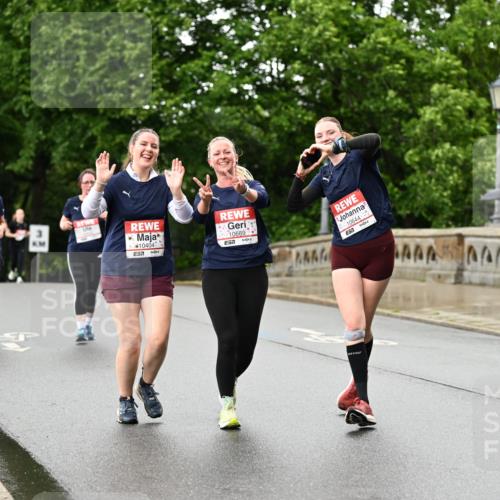14.06.2026 - REWE Women's Run Dr. Thomas Lammeyer http://msf.ph/oto/9773794 14.06.2026 09:53:24 Laufen 10404, 10689, 651, 10644 meine-sportfotos.de