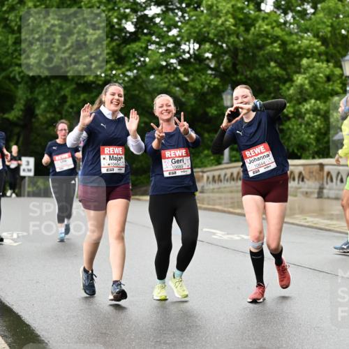 14.06.2026 - REWE Women's Run Dr. Thomas Lammeyer http://msf.ph/oto/9773795 14.06.2026 09:53:24 Laufen 10404, 10689, 7, 10644, 7, 7777 meine-sportfotos.de